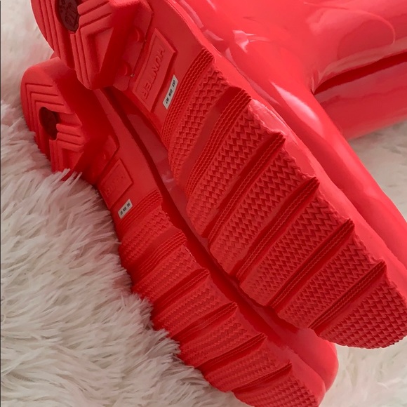 Brand new Hunter original tall glossy rain boots - Picture 2 of 6